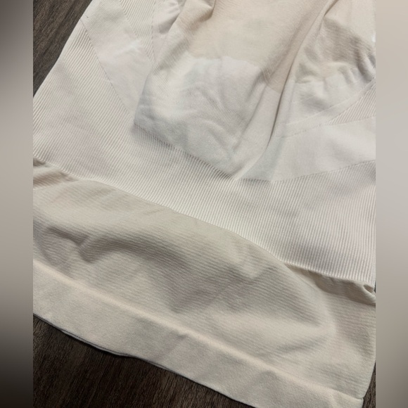 Cream blanqi maternity tank - Picture 2 of 4